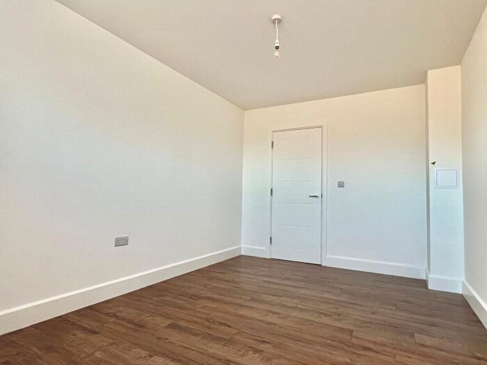 3 Bedroom Flat To Rent In Southampton Street, RG1