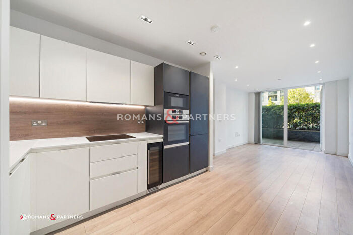 1 Bedroom Apartment To Rent In Hadleigh Apartments, Woodberry Down, N4