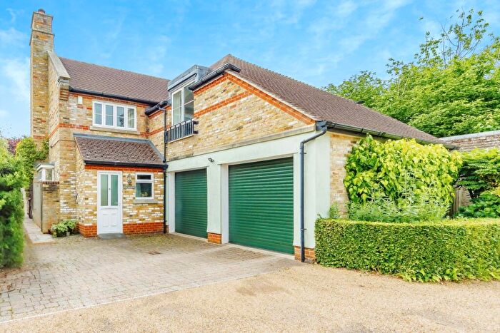 4 Bedroom Detached House For Sale In Gowrie Place, Caterham, Surrey, CR3