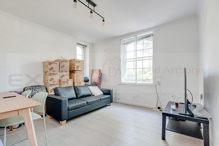 2 Bedroom Apartment To Rent In Grove End Road, St. Johns Wood, NW8