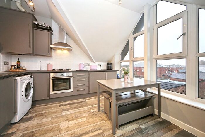 2 Bedroom Flat For Sale In Woodford Street, Wigan, WN5