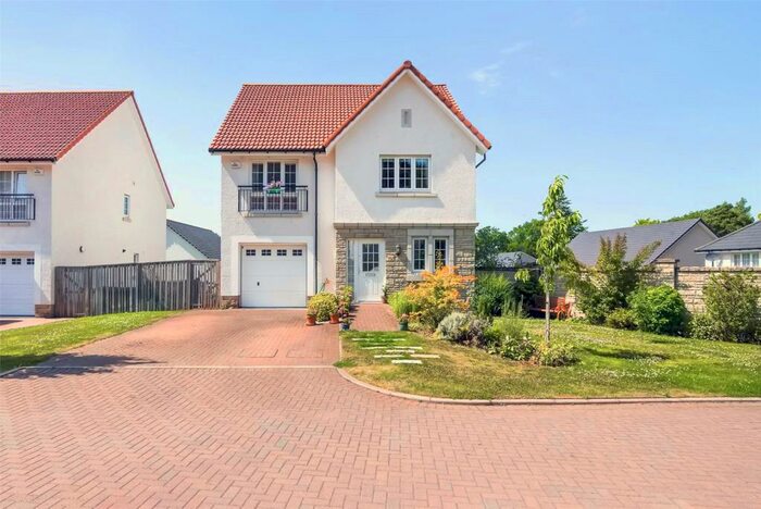 5 Bedroom Detached House For Sale In Willowgate Drive, Perth, PH2