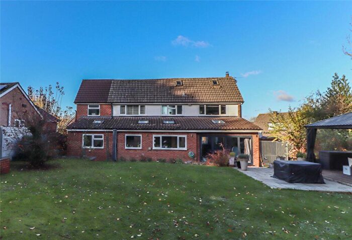 4 Bedroom Detached House For Sale In Halcyon Drive, Thruxton, Andover, Hampshire, SP11