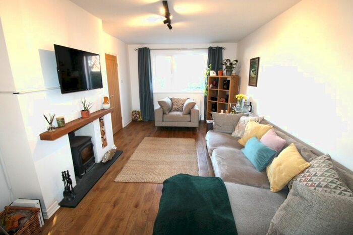 2 Bedroom Semi-Detached House To Rent In Darley Avenue, Chorlton, M21