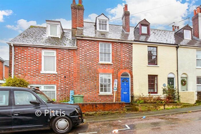 2 Bedroom Terraced House For Sale In Princes Street, Cowes, Isle Of Wight, PO31