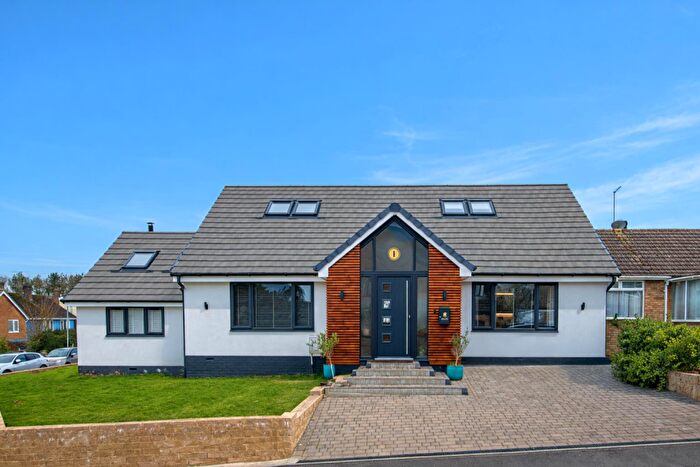 4 Bedroom Detached House For Sale In Grange Road, Stanion, Kettering, NN14