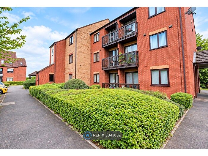 1 Bedroom Flat To Rent In Peter James Court, Stafford, ST16