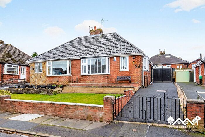 2 Bedroom Semi-Detached Bungalow For Sale In Brantwood Avenue, Knuzden, Blackburn, BB1
