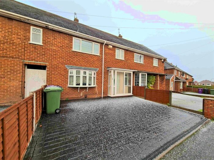 3 Bedroom Terraced House To Rent In Derby Avenue, Wolverhampton, West Midlands WV6