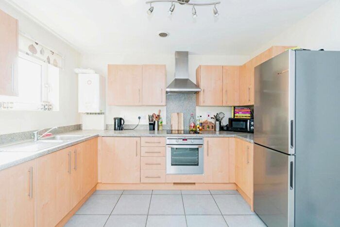1 Bedroom Flat For Sale In Hut Farm Place, Chandler's Ford, Eastleigh, Hampshire, SO53