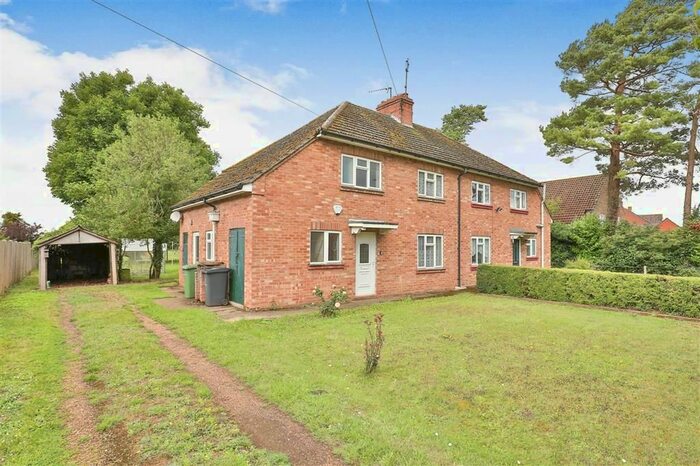 3 Bedroom Semi-Detached House For Sale In Elm Place, Gooderstone, King's Lynn, PE33