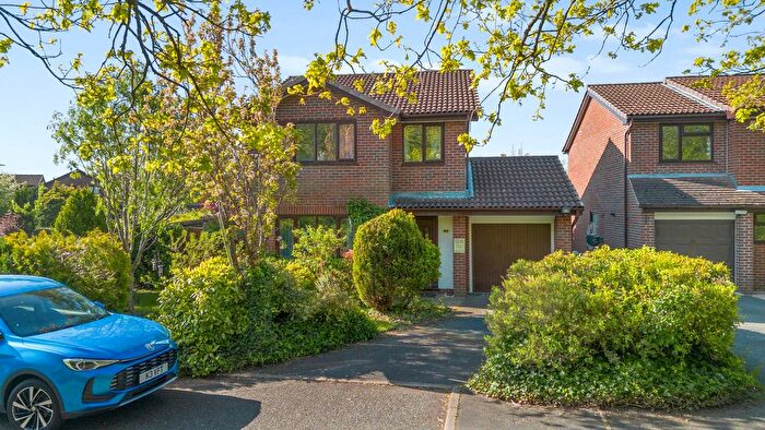 4 Bedroom Detached House For Sale In Vincent Close, Old Hall, WA5