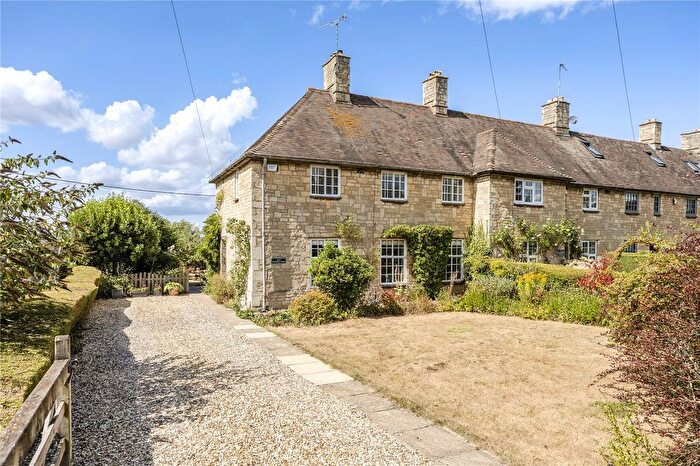3 Bedroom End Of Terrace House For Sale In Laverton, Broadway, Worcestershire, WR12