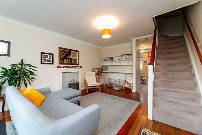 3 Bedroom Terraced House To Rent In Sunnyside Place, London, SW19