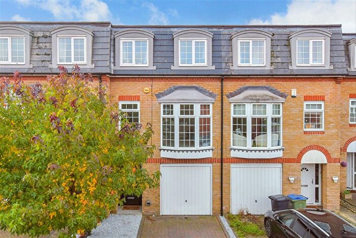 4 Bedroom Town House For Sale In The Darlingtons, Rustington, West Sussex, BN16