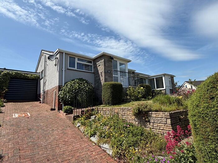 2 Bedroom Bungalow For Sale In High Meadows, St Thomas, EX4