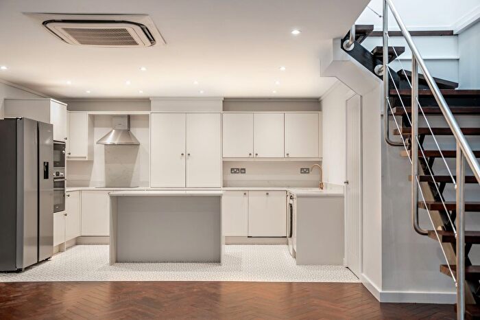 2 Bedroom Detached House To Rent In Hookstone Drive, Harrogate, HG2