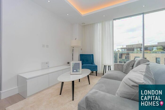 2 Bedroom Apartment To Rent In Carrara Tower Bollinder Place London, EC1V