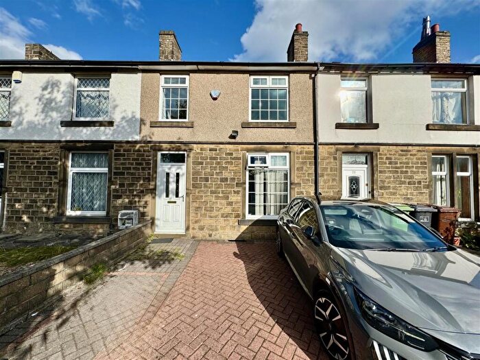 3 Bedroom Terraced House For Sale In Broad Lane, Dalton, Huddersfield, HD5