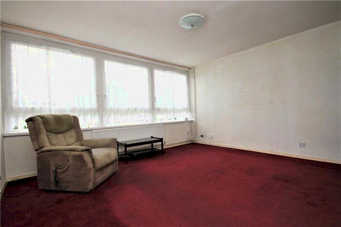 2 Bedroom Flat For Sale In Parchmore Road, Thornton Heath, CR7