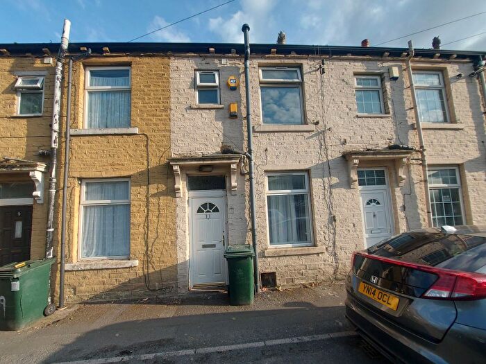 2 Bedroom Terraced House To Rent In Thorn Street, Bradford, BD8