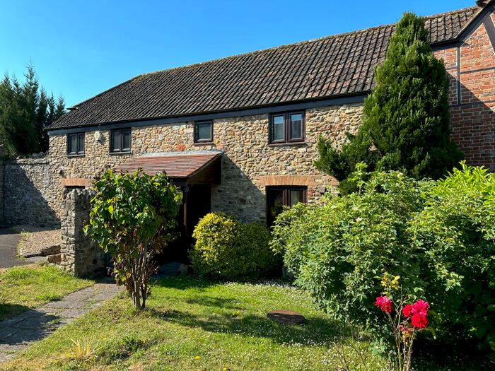 2 Bedroom Barn Conversion To Rent In Barton Green, Trull, Taunton, TA3