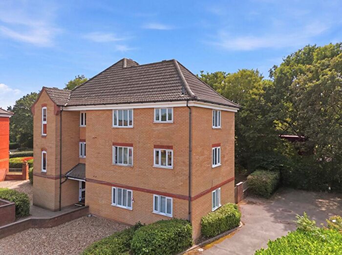 2 Bedroom Flat For Sale In Mill Road Drive, Purdis Farm, Ipswich, IP3