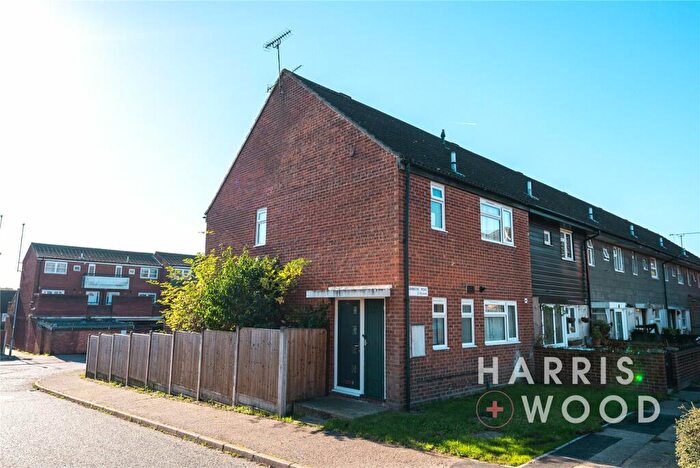 3 Bedroom Terraced House For Sale In Hunwicke Road, Colchester, Essex, CO4