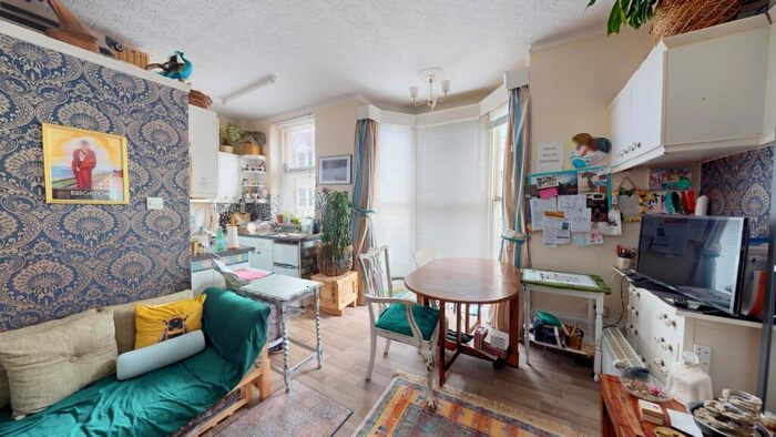 1 Bedroom Flat To Rent In Devonshire Place, Kemptown, Brighton, BN2