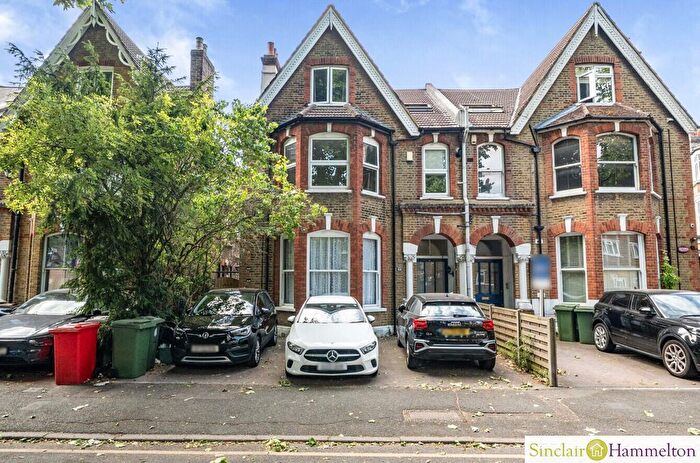 2 Bedroom Flat For Sale In Hammelton Road, Bromley, Kent, BR1