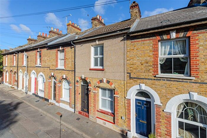 2 Bedroom Terraced House For Sale In Christchurch Crescent, Gravesend, Kent, DA12