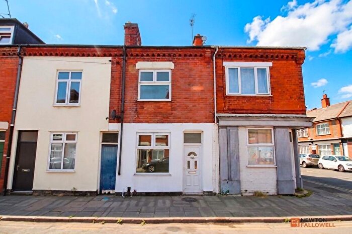 3 Bedroom Terraced House For Sale In Tudor Road, Leicester, LE3