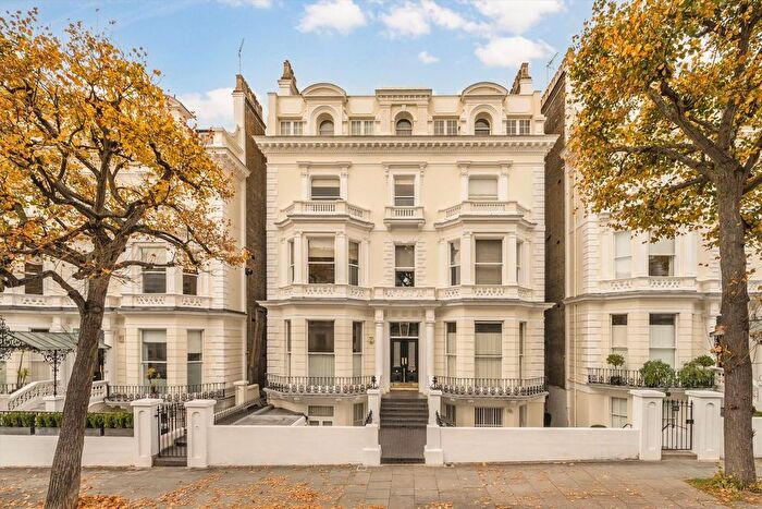 4 Bedroom Flat For Sale In Holland Park, Holland Park, W11