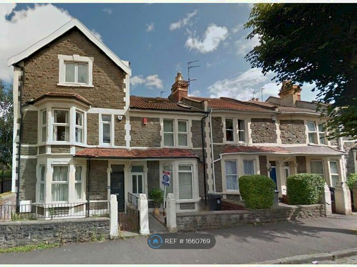 6 Bedroom Terraced House To Rent In Stanbury Avenue, Bristol, BS16