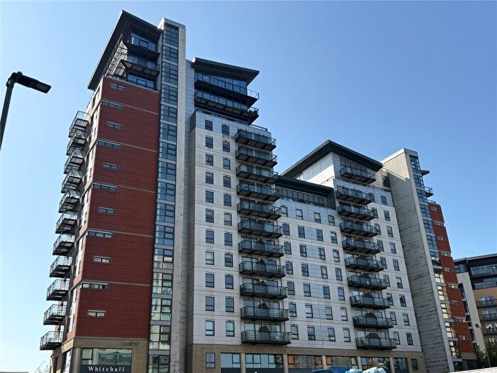 2 Bedroom Apartment To Rent In Whitehall Waterfront, Leeds, West Yorkshire, Uk, LS1