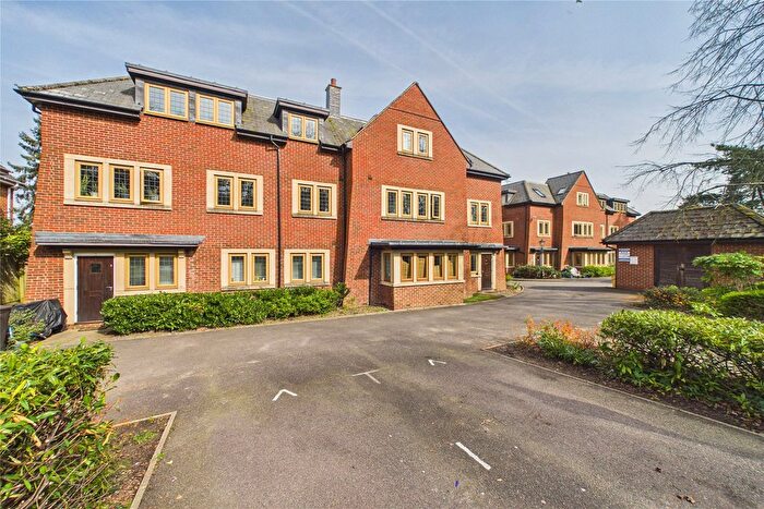 2 Bedroom Flat To Rent In London Road, Ascot, Berkshire, SL5
