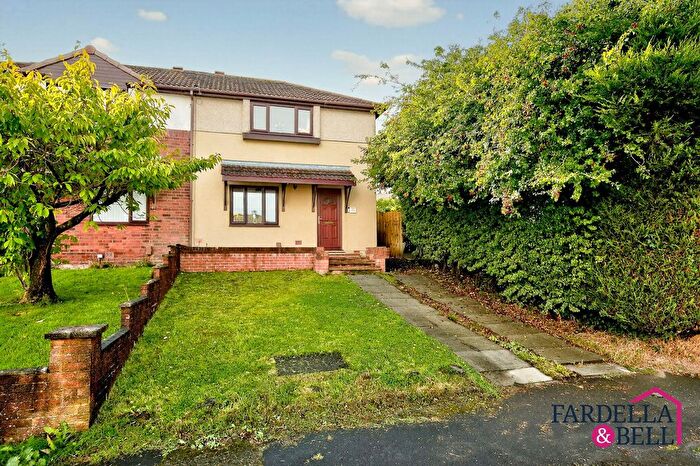 2 Bedroom Semi-detached House For Sale In Hillside, Burnley, BB11