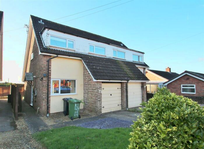 3 Bedroom Semi-Detached House To Rent In Court Road, Lydney, GL15