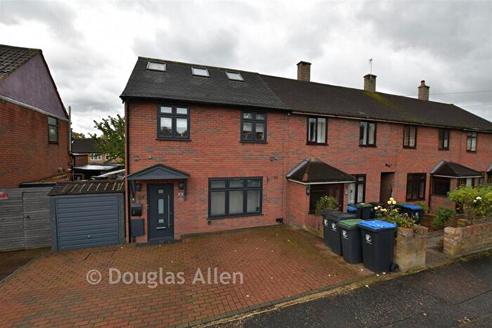 4 Bedroom End Of Terrace House For Sale In Colson Road, Loughton, Essex, IG10