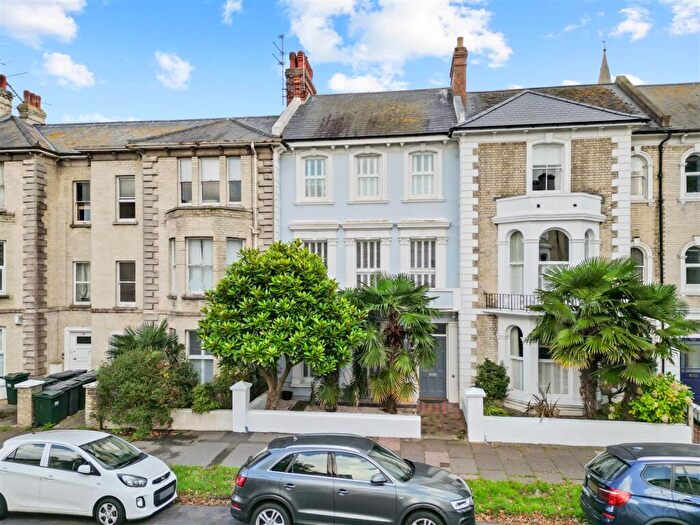 5 Bedroom Terraced House For Sale In Lushington Road, Eastbourne, BN21