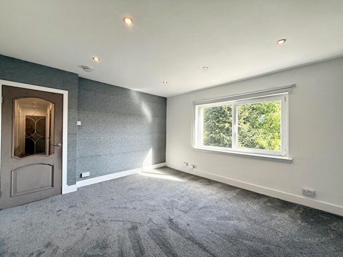 3 Bedroom Flat To Rent In Heathery Road, Wishaw, ML2
