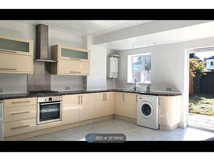 4 Bedroom Terraced House To Rent In Enfield Road, Bristol, BS16
