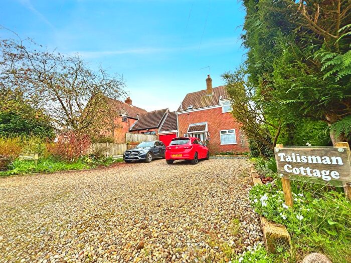 4 Bedroom Cottage For Sale In Chalk Hill, Great Cressingham, IP25