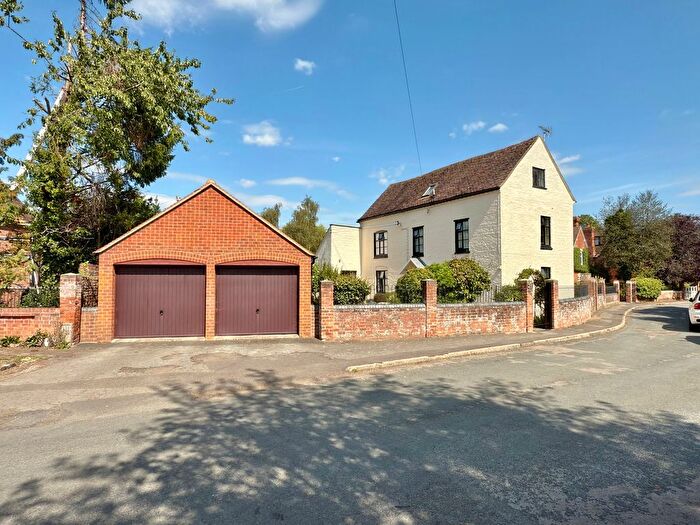 4 Bedroom Detached House For Sale In Church End, Twyning, Tewkesbury, GL20