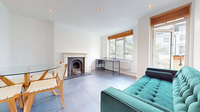 3 Bedroom Flat To Rent In St. Marys Square, London, W2