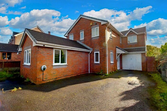 4 Bedroom Detached House For Sale In Dodds Farm Lane, Aspull, Wigan, WN2