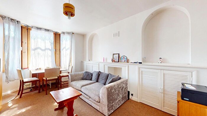 2 Bedroom Flat To Rent In Bessborough Road, Harrow, HA1