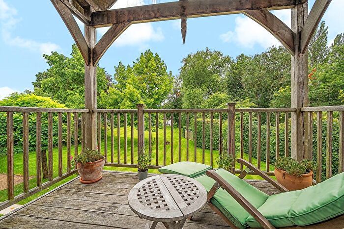 2 Bedroom End Of Terrace House For Sale In Remenham Row, Wargrave Road, Henley-On-Thames, Berkshire, RG9
