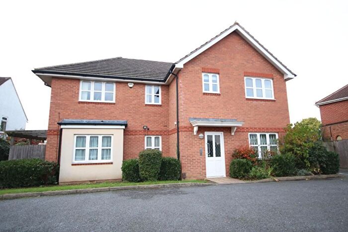 1 Bedroom Flat To Rent In Camrose Avenue, Edgware, Middlesex, HA8