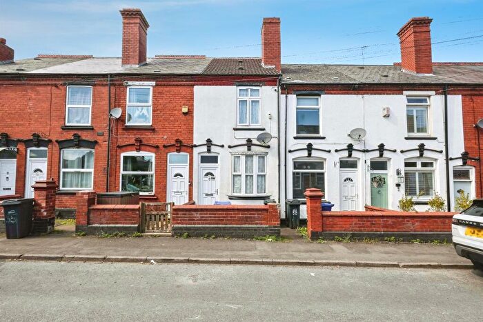 3 Bedroom Terraced House For Sale In Vicarage Road, Halesowen, B62